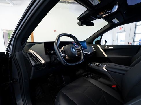 Used 2023 BMW iX xDrive50 w/ Convenience Package AWD/4WD image 27