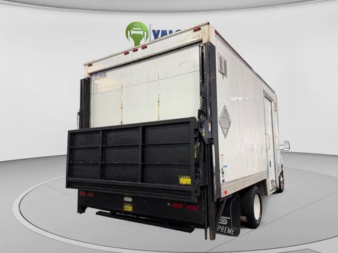 Used 2017 Ford E-350 and Econoline 350 Super Duty w/ Power Windows & Locks Group RWD image 10