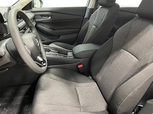 New 2025 Honda Accord SE image 12