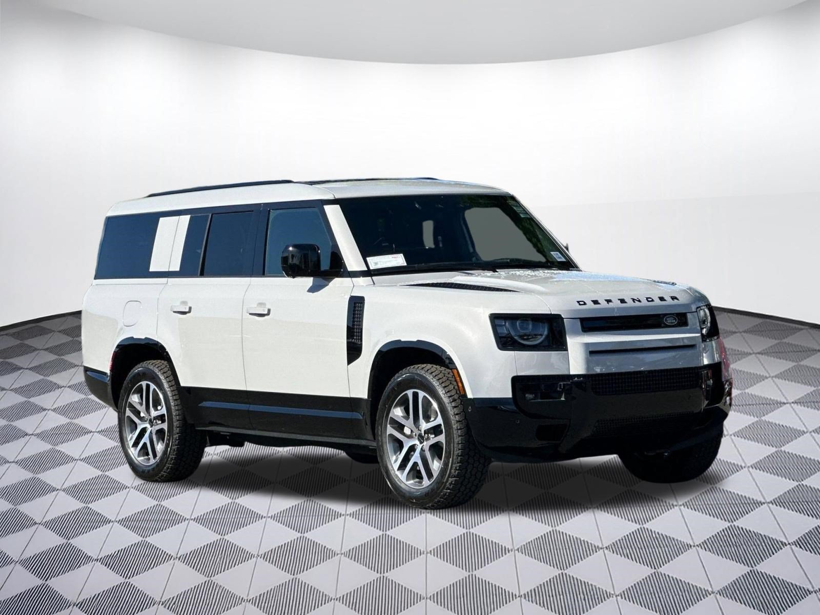 New 2026 Land Rover Defender 130 X-Dynamic SE AWD/4WD image 6