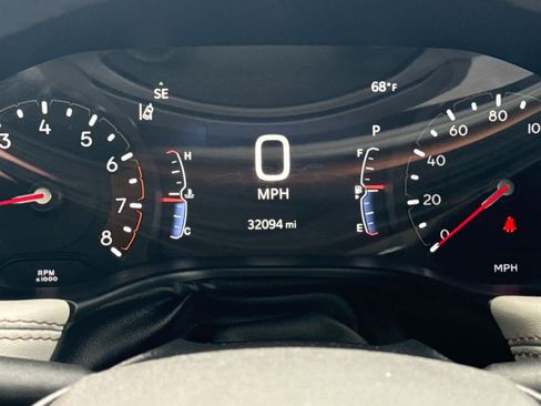 Used 2025 Jeep Compass Limited AWD/4WD image 25