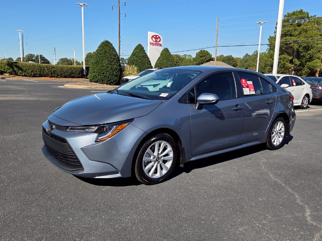 New 2027 Toyota Corolla LE w/ LE Premium Package FWD image 3