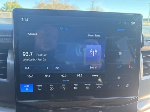 Used 2024 Ford Expedition XLT image 19