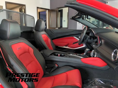 Used 2021 Chevrolet Camaro SS RWD image 18