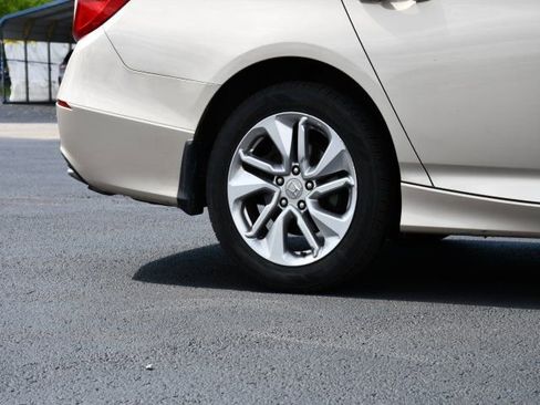 Used 2020 Honda Accord LX image 10