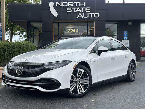 Used 2022 Mercedes-Benz EQS 450+ Sedan image 2