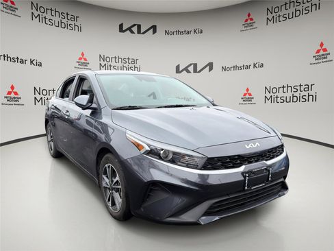 Used 2024 Kia Forte LXS image 5