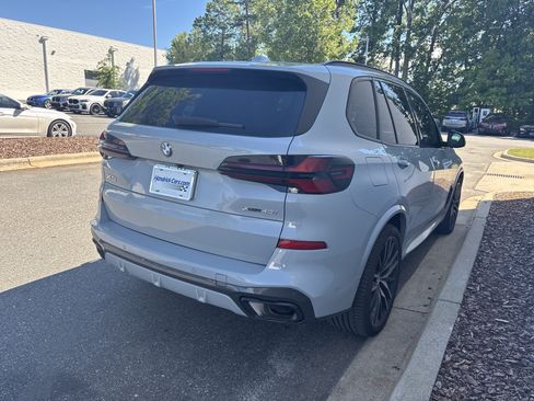 Used 2024 BMW X5 xDrive40i w/ M Sport Package AWD/4WD image 23