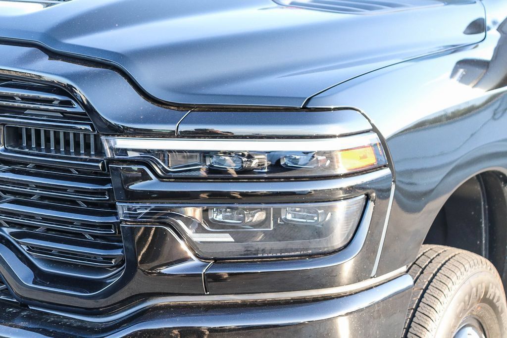 New 2026 RAM 3500 Laramie AWD/4WD image 5