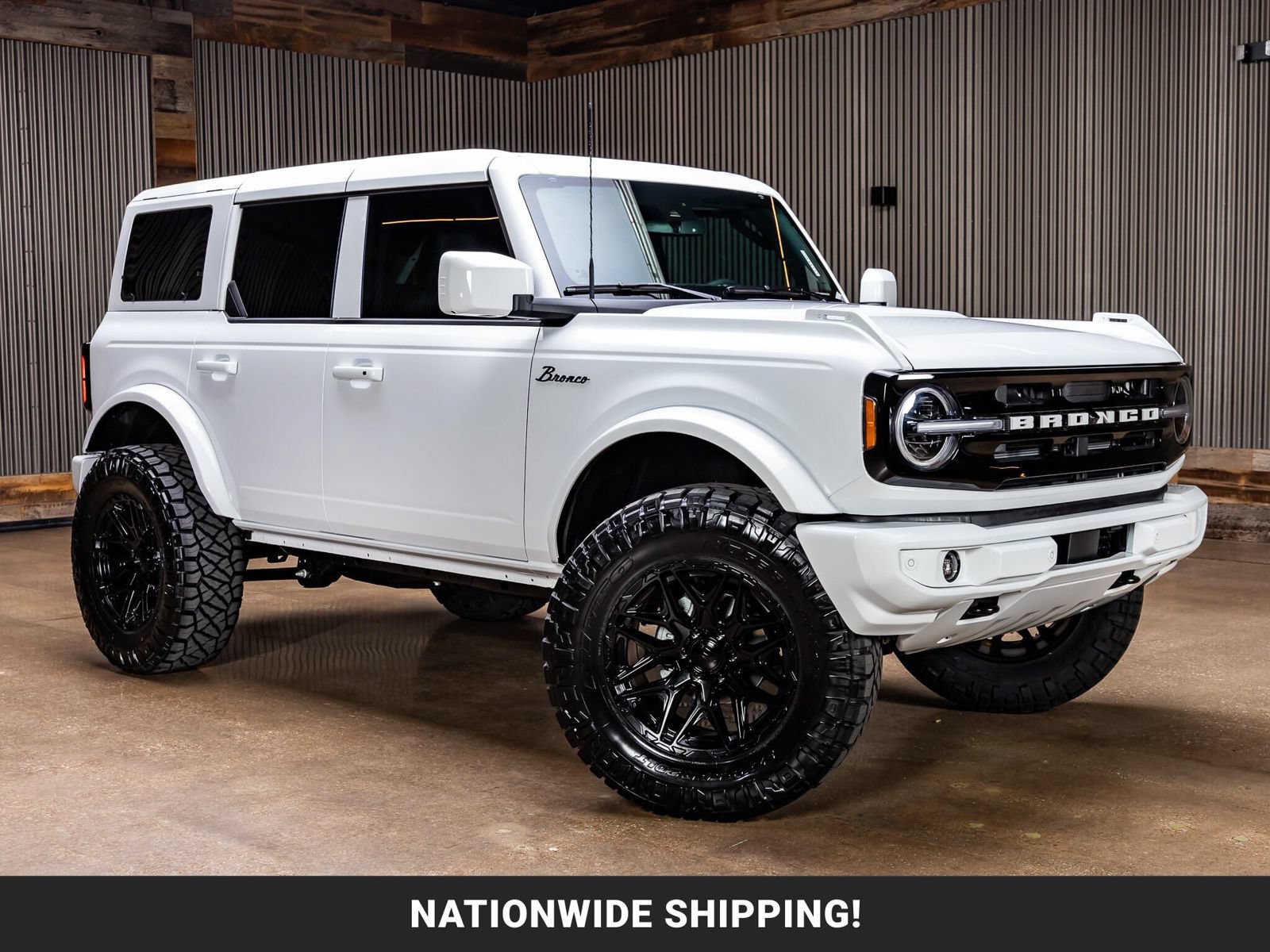 Used 2026 Ford Bronco Outer Banks AWD/4WD image 1