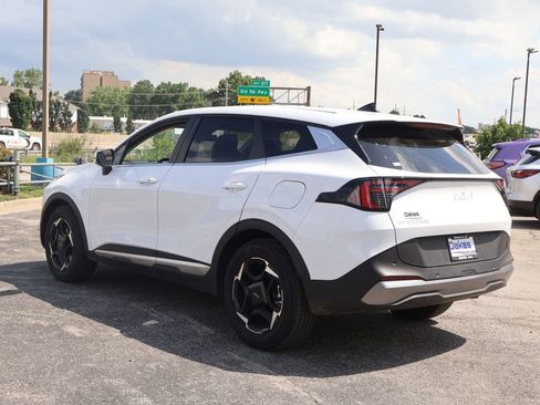 Used 2026 Kia Sportage EX FWD image 5