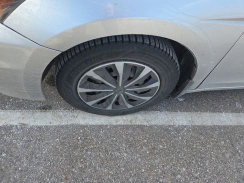 Used 2012 Honda Accord LX image 5