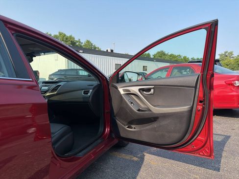 Used 2015 Hyundai Elantra Limited FWD image 33