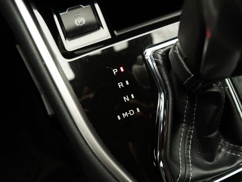 Used 2023 Subaru Outback Limited image 28