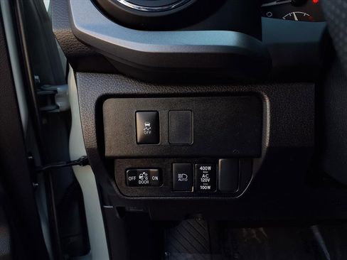 Certified 2023 Toyota Tacoma TRD Off-Road image 15