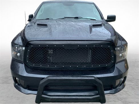 Used 2019 RAM 1500 Express w/ Wheel & Sound Group image 7