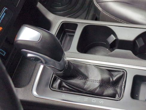 Used 2019 Ford Escape SEL image 32