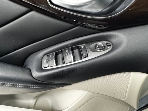 Used 2019 INFINITI Q50 Luxe w/ Essential Package (3.0T Luxe) image 24