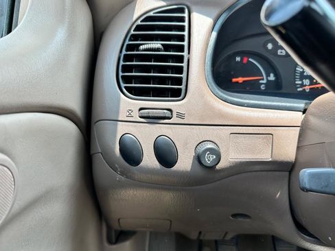 Used 2002 Toyota Tundra 2WD Regular Cab image 10