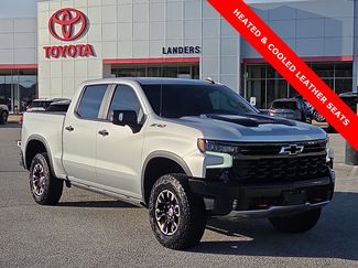 Used 2022 Chevrolet Silverado 1500 ZR2 w/ Technology Package video 1