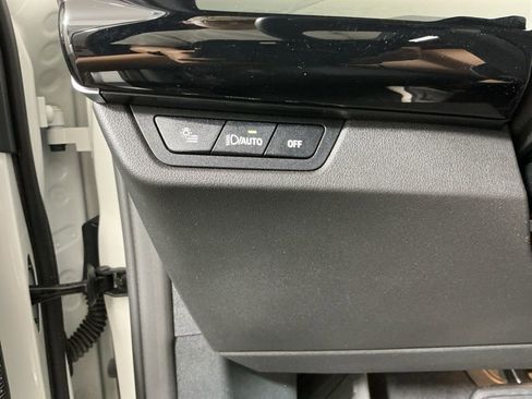 Certified 2025 BMW X1 xDrive28i w/ Convenience Package image 18