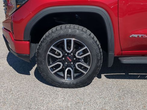 Used 2025 GMC Sierra 1500 AT4 w/ AT4 Premium Package image 11