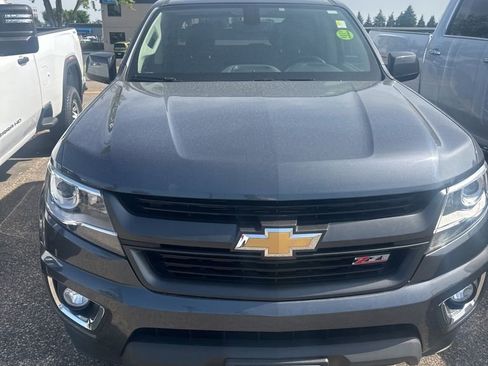 Used 2015 Chevrolet Colorado Z71 AWD/4WD image 2