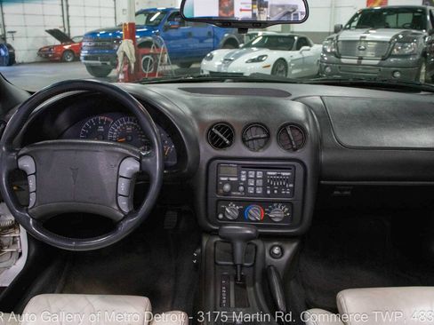 Used 1994 Pontiac Firebird Trans Am GT image 17