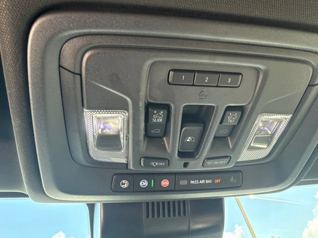 Used 2025 Chevrolet Silverado 3500 High Country w/ High Country Premium Package AWD/4WD image 36