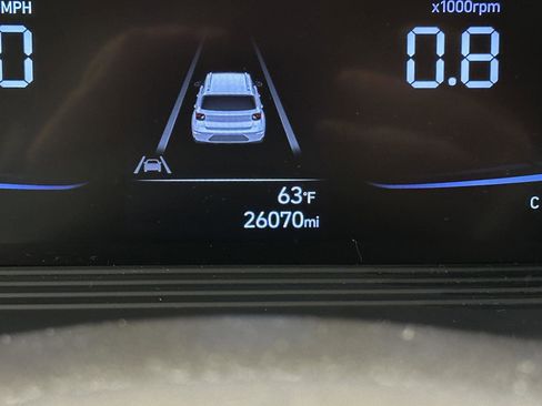 Certified 2024 Hyundai Venue SEL image 17