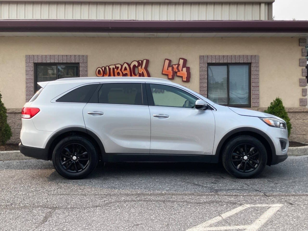 Used 2017 Kia Sorento AWD image 30
