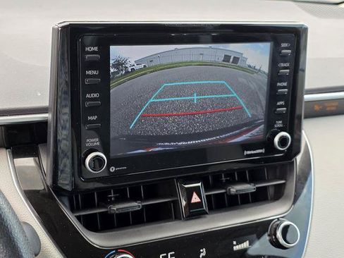 Certified 2022 Toyota Corolla LE FWD image 12