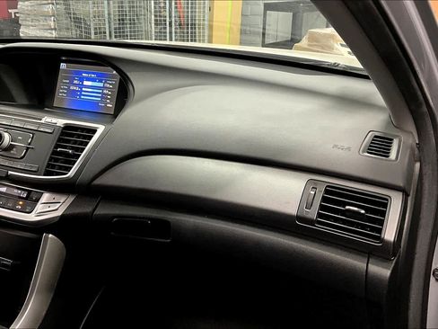 Used 2013 Honda Accord LX image 18