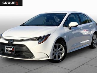 Used 2025 Toyota Corolla LE FWD video 1
