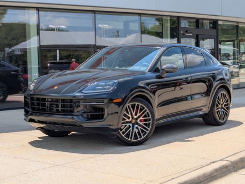 New 2025 Porsche Cayenne S image 1