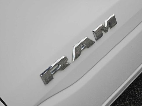 Used 2022 RAM 1500 Lone Star AWD/4WD image 11