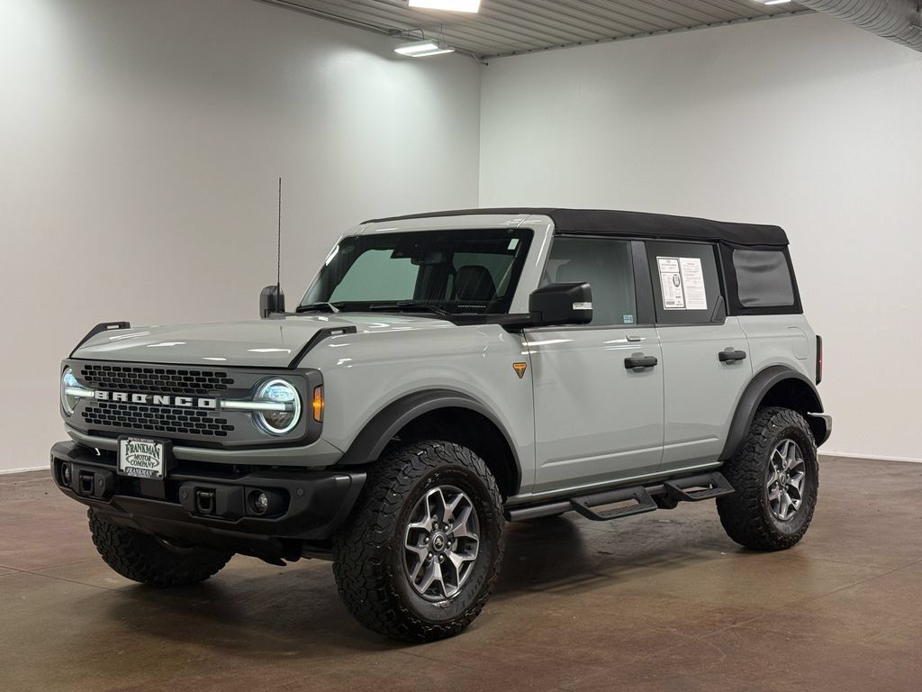 Used 2023 Ford Bronco Badlands AWD/4WD image 7
