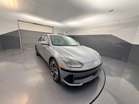 Used 2024 Hyundai Ioniq 6 SEL RWD image 7