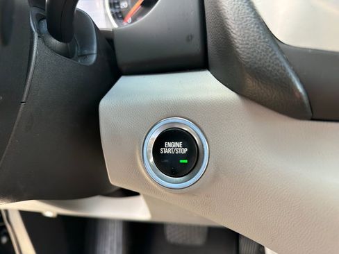 Certified 2022 GMC Terrain SLE w/ Driver Convenience Package image 31