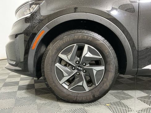 Used 2022 Kia Sorento S FWD image 29