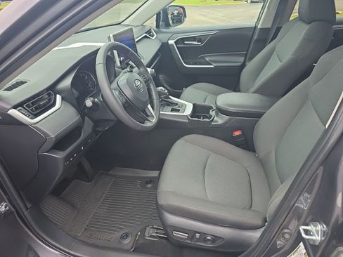 Used 2023 Toyota RAV4 XLE w/ Convenience Package AWD/4WD image 9