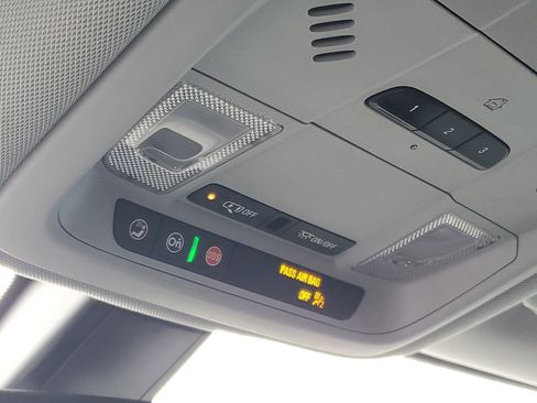 Used 2020 Chevrolet Blazer LT image 20