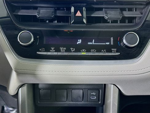 Used 2023 Toyota Corolla Cross L image 22