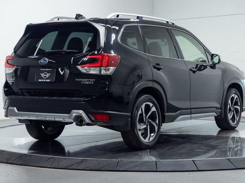 Used 2023 Subaru Forester Touring AWD/4WD image 10
