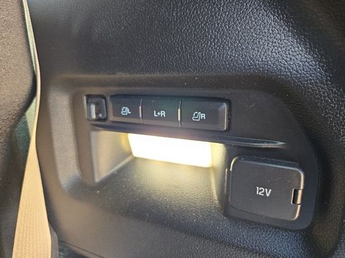 Used 2020 Ford Explorer Limited RWD image 15