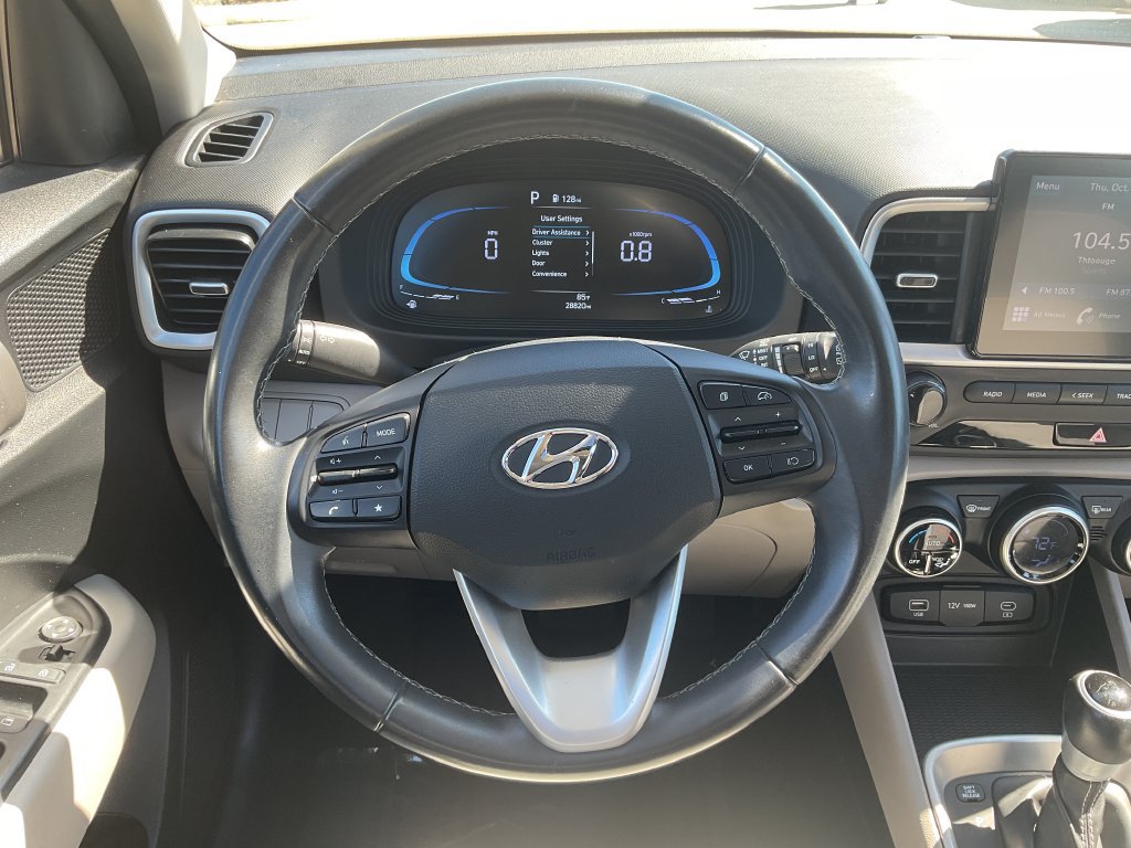 Used 2025 Hyundai Venue SEL FWD image 20