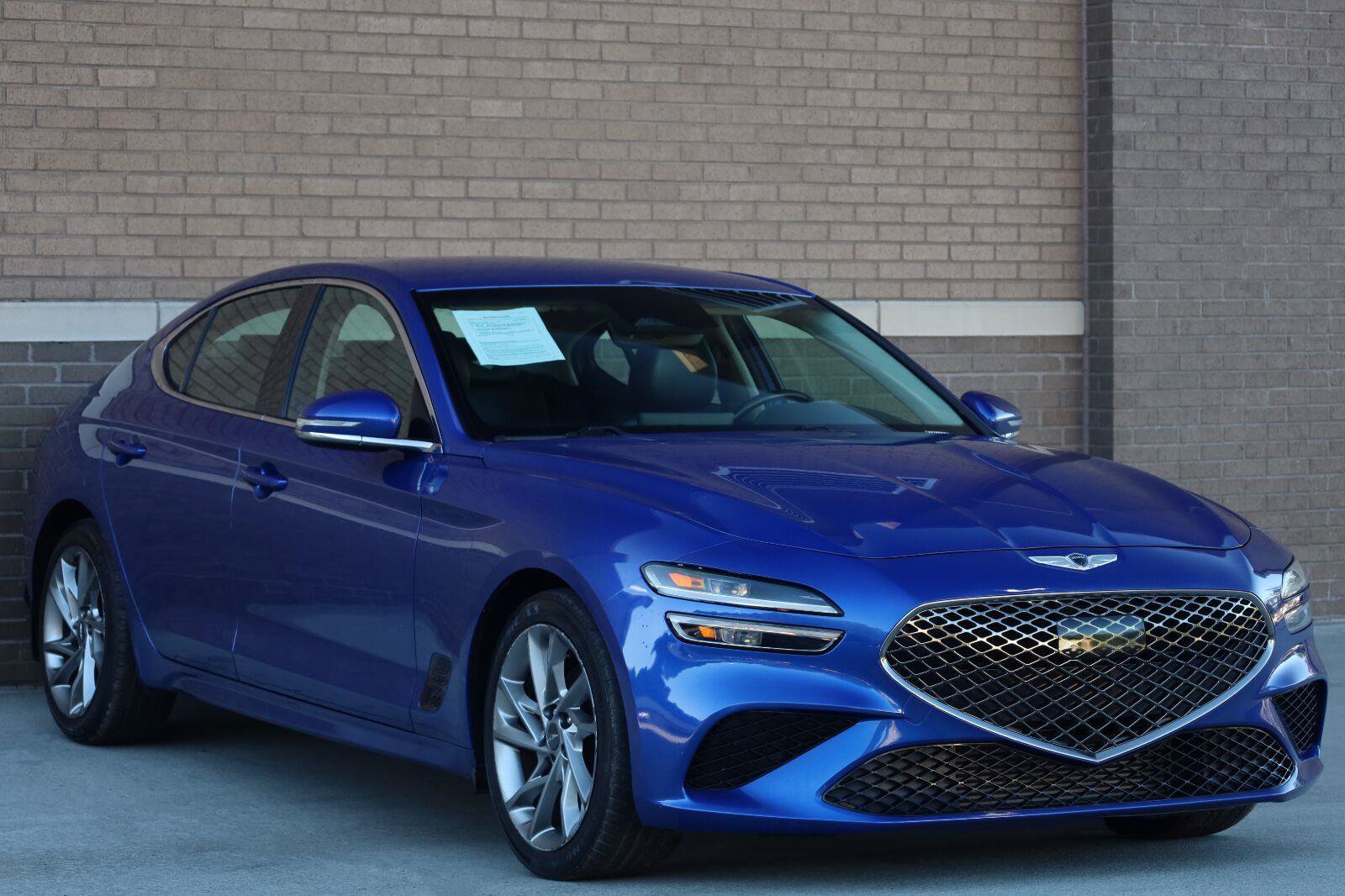 Used 2022 Genesis G70 2.0T RWD image 7
