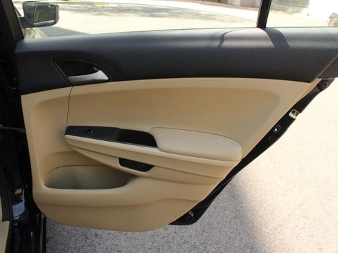 Used 2012 Honda Accord LX image 23