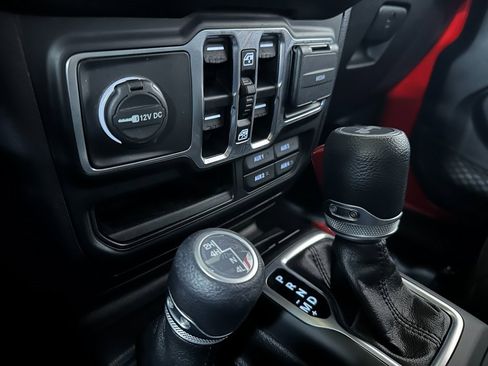 Certified 2021 Jeep Wrangler Unlimited Sport image 28