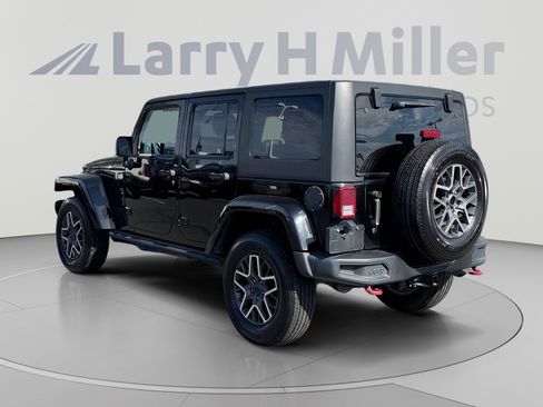 Used 2016 Jeep Wrangler Unlimited Rubicon AWD/4WD image 3